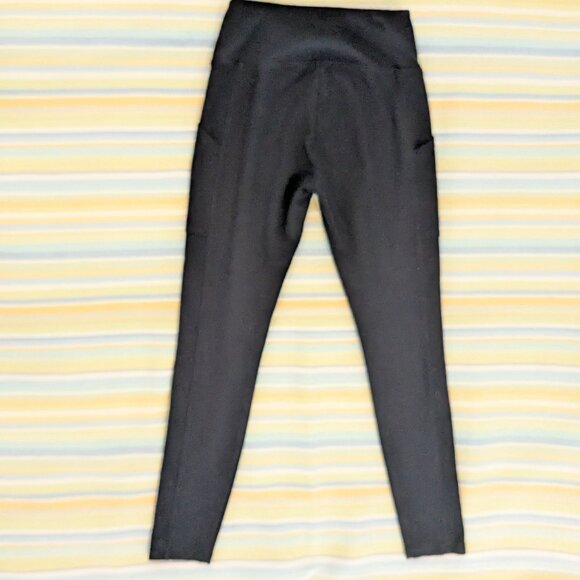 ⭐ Lou & Grey Black High-rise Leggings (With Pockets!) Size Small - Picture 3 of 16